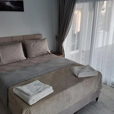 White Bay Blocks C-d-e-f Sea & Pool View 1st Floor Ap Lägenhet Didim