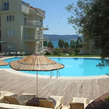 White Bay Blocks C-d-e-f Sea & Pool View 1st Floor Ap Apartman